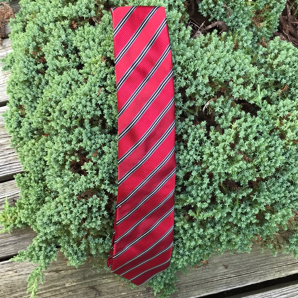 Donald J. Trump signature collection Tie